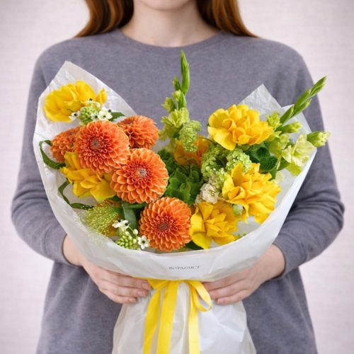 Букет георгинов «Золотой акцент»